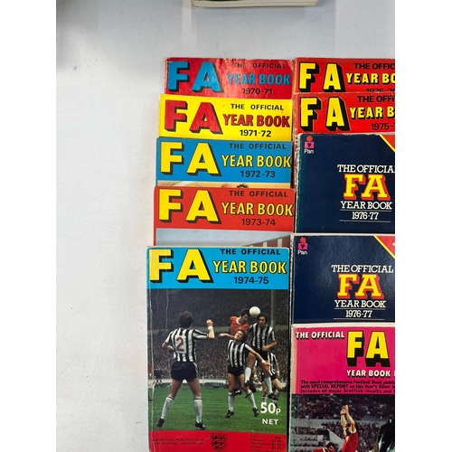 476 - Quantity of FA year books 1970's