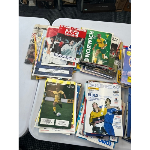 481 - Selection of mixed football programs