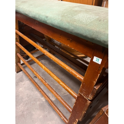 35 - Large vintage vaulting pommel horse