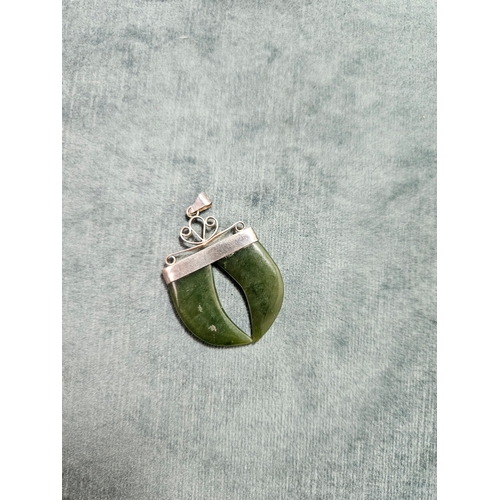 541 - Silver and jade necklace pendant