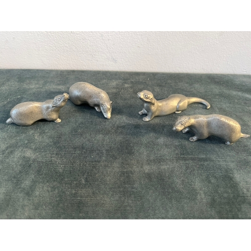 191 - Group of four otters - Selangor pewter