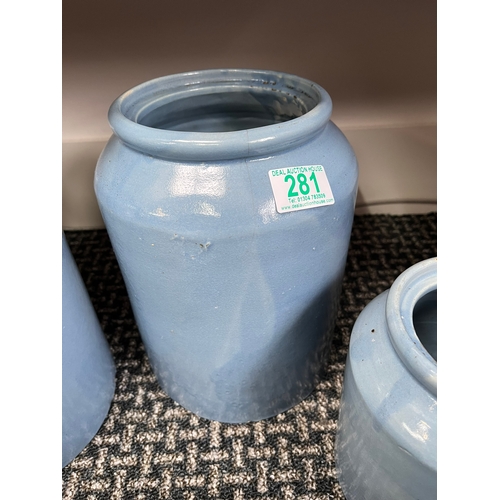 281 - 5 x Blue pottery jars