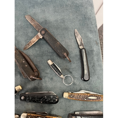 292 - Group of various vintage pocket/ pen knives