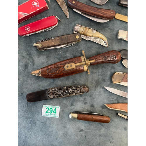 294 - Group of various vintage pocket/ pen knives