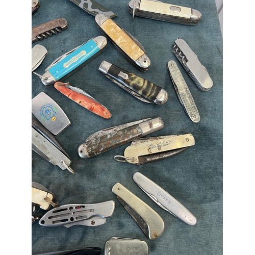 297 - Group of various vintage pocket/ pen knives