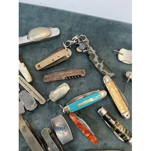 297 - Group of various vintage pocket/ pen knives