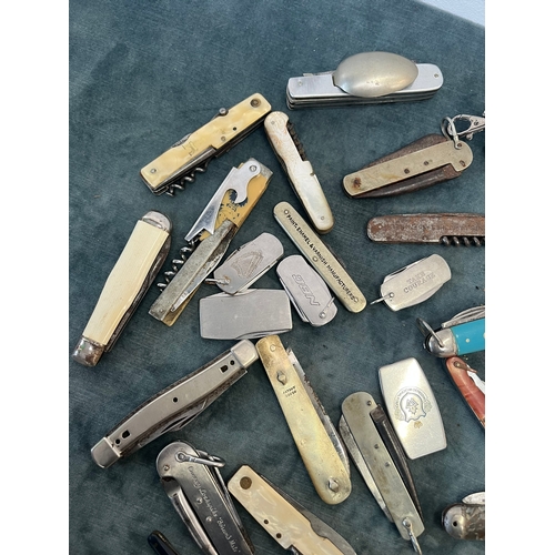 297 - Group of various vintage pocket/ pen knives