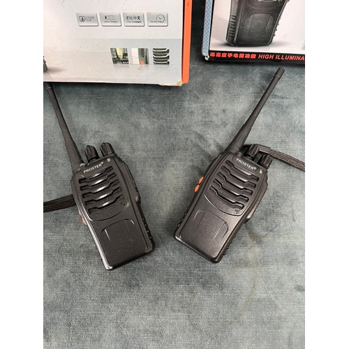 326 - Baofeng two way radios working  x6