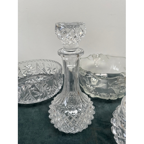 337 - 2 x glass bowls, decanter and lidded pot