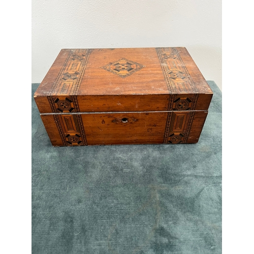 342 - Inlaid wooden box