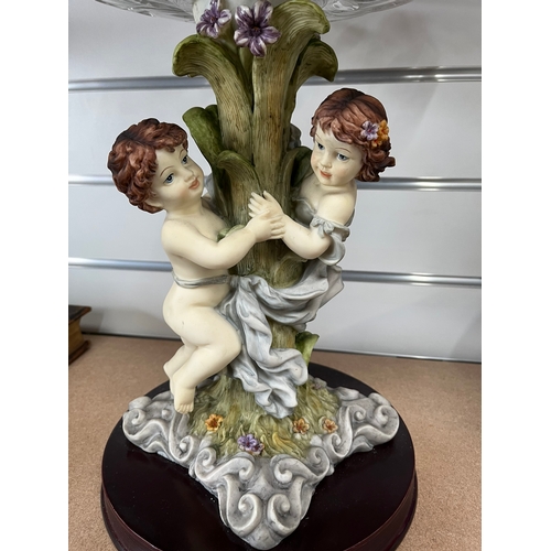 345 - Capodimonte style centerpiece - La Anina collection