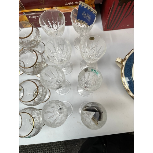 358 - 8 x Capri Crystal wine/ champagne glasses