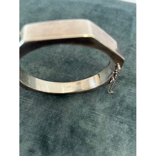 521 - Silver 925 hexagon shaped bangle