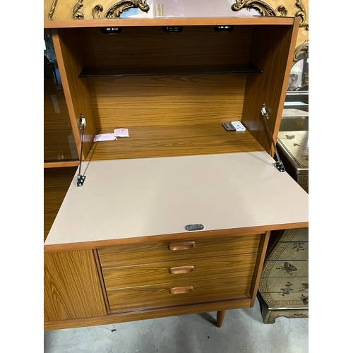 52 - Schreiber retro cabinet