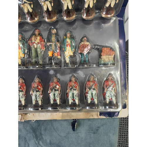 413 - Vintage resin chess pieces - soldiers