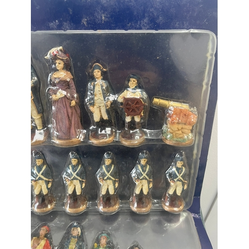 413 - Vintage resin chess pieces - soldiers