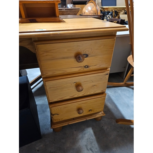 10 - Modern pine dressing table/ desk. The mirror section is removable