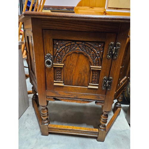 20 - Old Charm cupboard