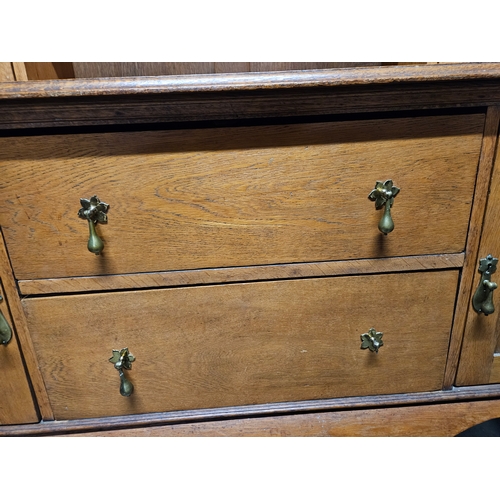 45 - Antique oak arts and crafts dresser