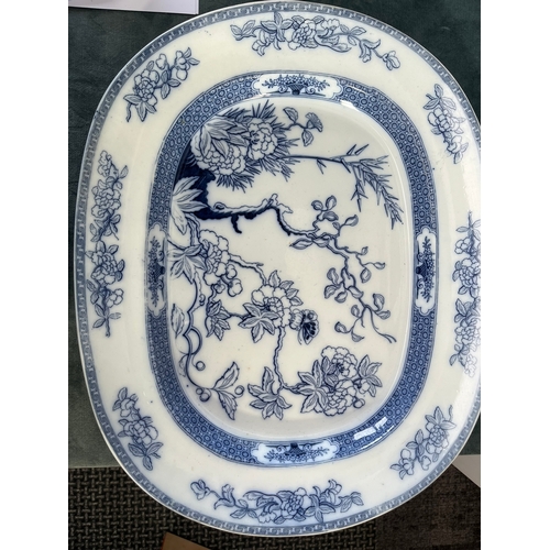 307 - 2 x Large Victorian blue and white meat platters - Copeland