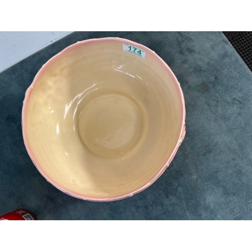 174 - Clarice Cliff Newport Pottery bowl