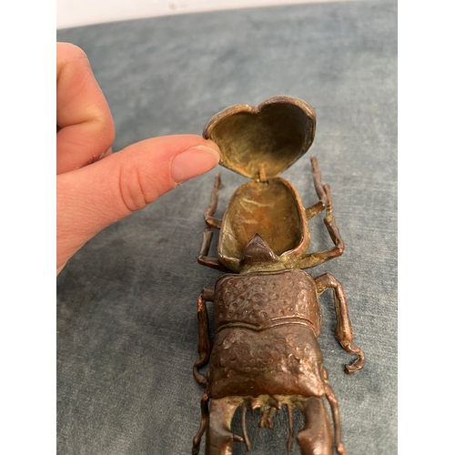 222 - Oriental signed bronze beetle with lifting back