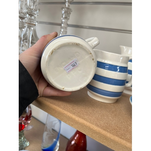 233 - 3 x Cornish ware jugs and cup and saucer