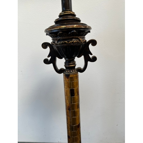 250 - Large table lamp