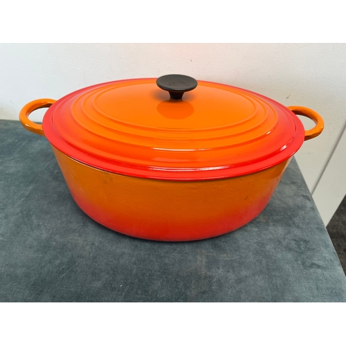 263 - Large Le Creuset cast iron oval casserole dish Volcanic orange - 35cm