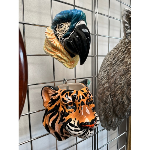 289 - 3 x Porcelain wall masks - Tiger and parrot