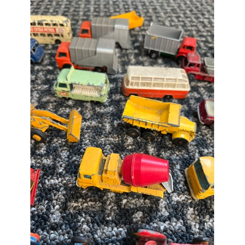 330 - Assorted vintage model cars, tractors, diggers ect. - Huskey, Lesney, Matchbox