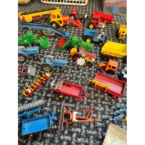 338 - Assortment of vintage construction/ farming models including - Matchbox