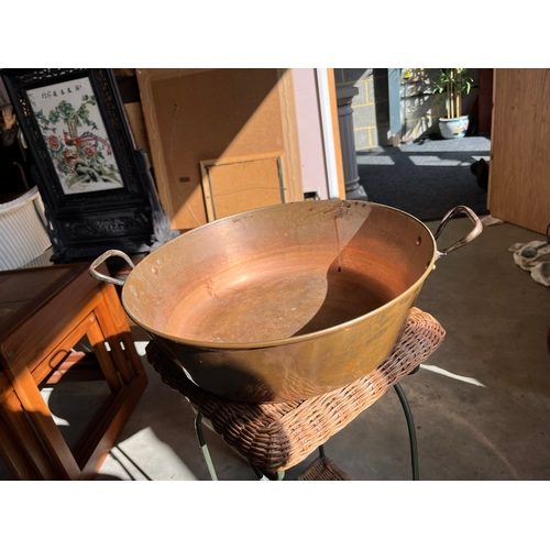 63 - Copper jam pan