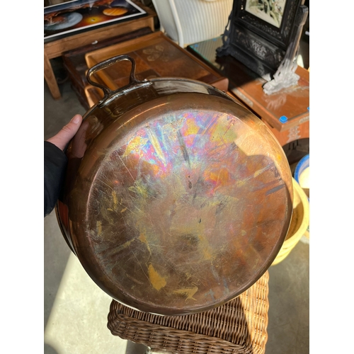 63 - Copper jam pan