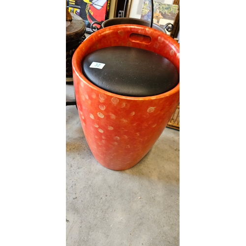 Lot 32        