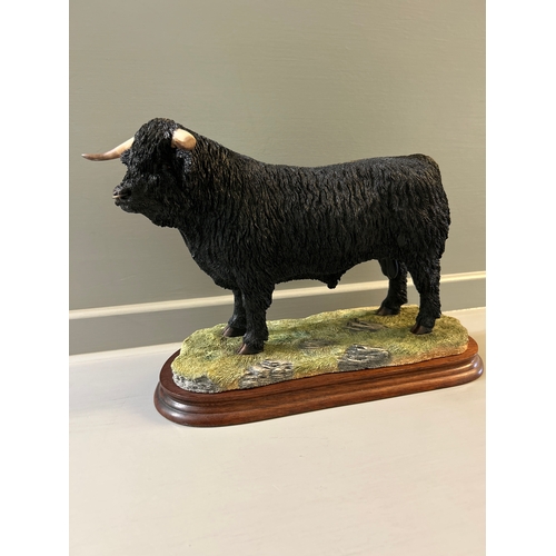 294 - Border Fine Arts ‘Highland Bull’ B0808 By Jack Crewdson Limited Edition 299/500 On Wood Base With Ce... 