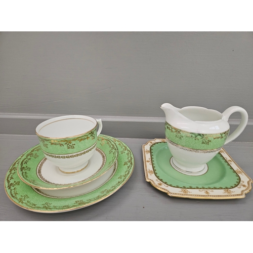 167 - 30Pc Vintage Part Salisbury Green, White & Gold Tea Set