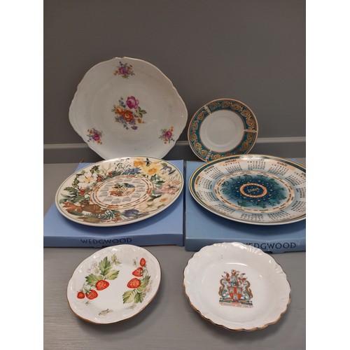 171 - Box Including 2 Wedgwood Collector's Plates, Assorted China & Glassware