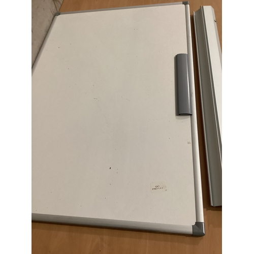 570 - White Board W90cm H60cm