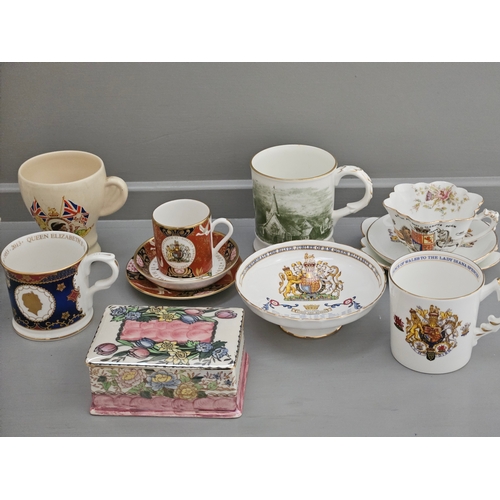 189 - Box Including Royal Commemorative Ware, Oriental Blue & White China