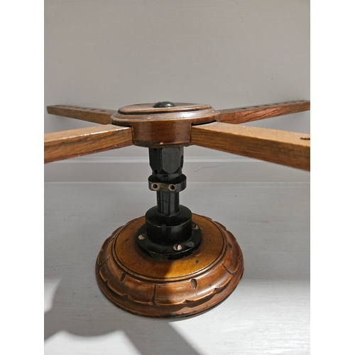 273 - Victorian Wool Winder On Base H16cm