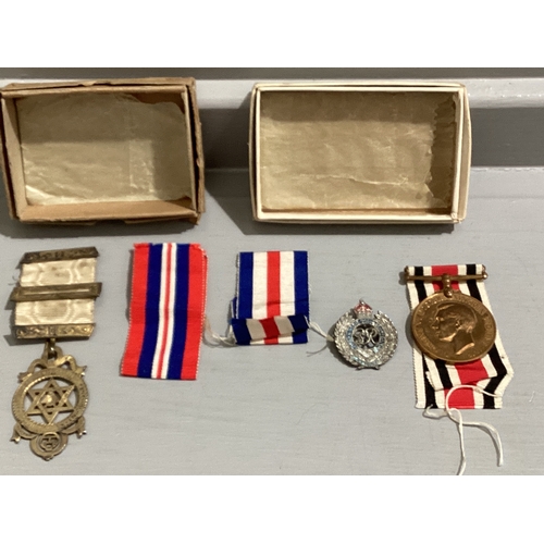 501 - War Medal 1939-1945, France & German Star, 1939-1945 Star, Victorian Coin & 1 Other