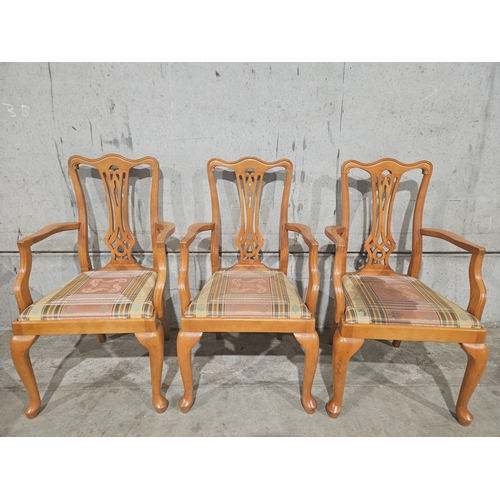 604 - 6 Reproduction Carver Chairs