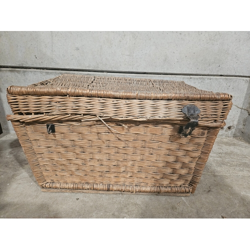 619 - Large Wicker Basket H46cm W79cm D54cm