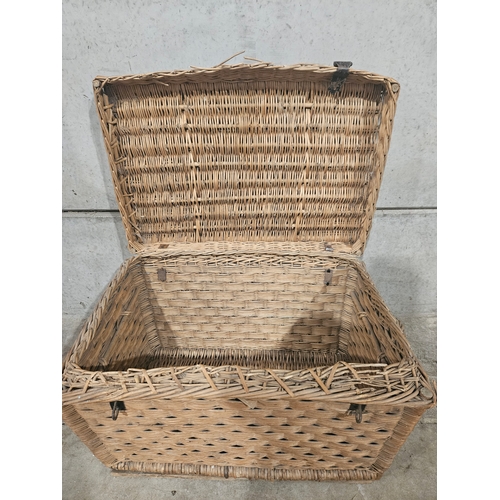 619 - Large Wicker Basket H46cm W79cm D54cm