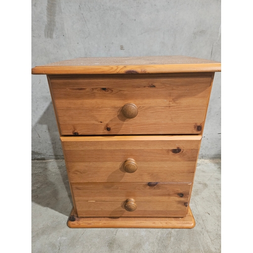 628 - 2 Pine Chest Of Drawers H93cm W90cm D40cm & Pine Bedside Drawers H50cm W44cm