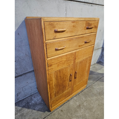 718 - Oak Gentleman's Chest H123cm W84cm D47cm