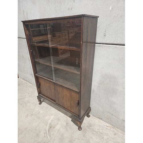 673 - Mahogany Display Cabinet H123cm W82cm D27cm