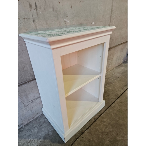 765 - White Painted Bookcase/Shelf H90cm W63cm D46cm