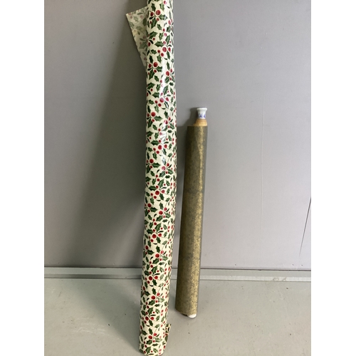 18 - A Roll Of Christmas Table Covering